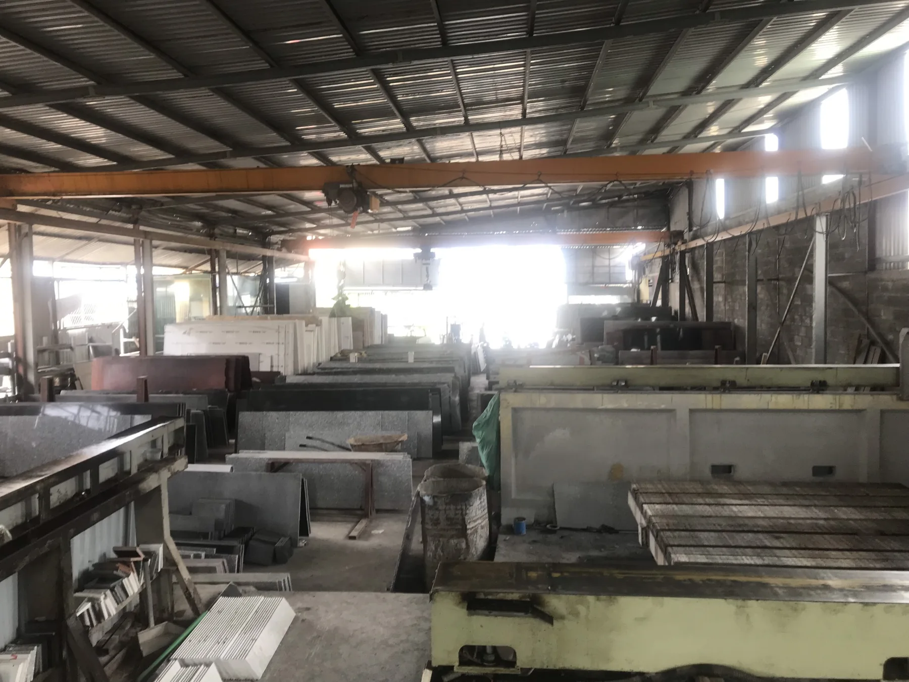 Showroom và kho đá Bymehome tại Bến Lức, Long An