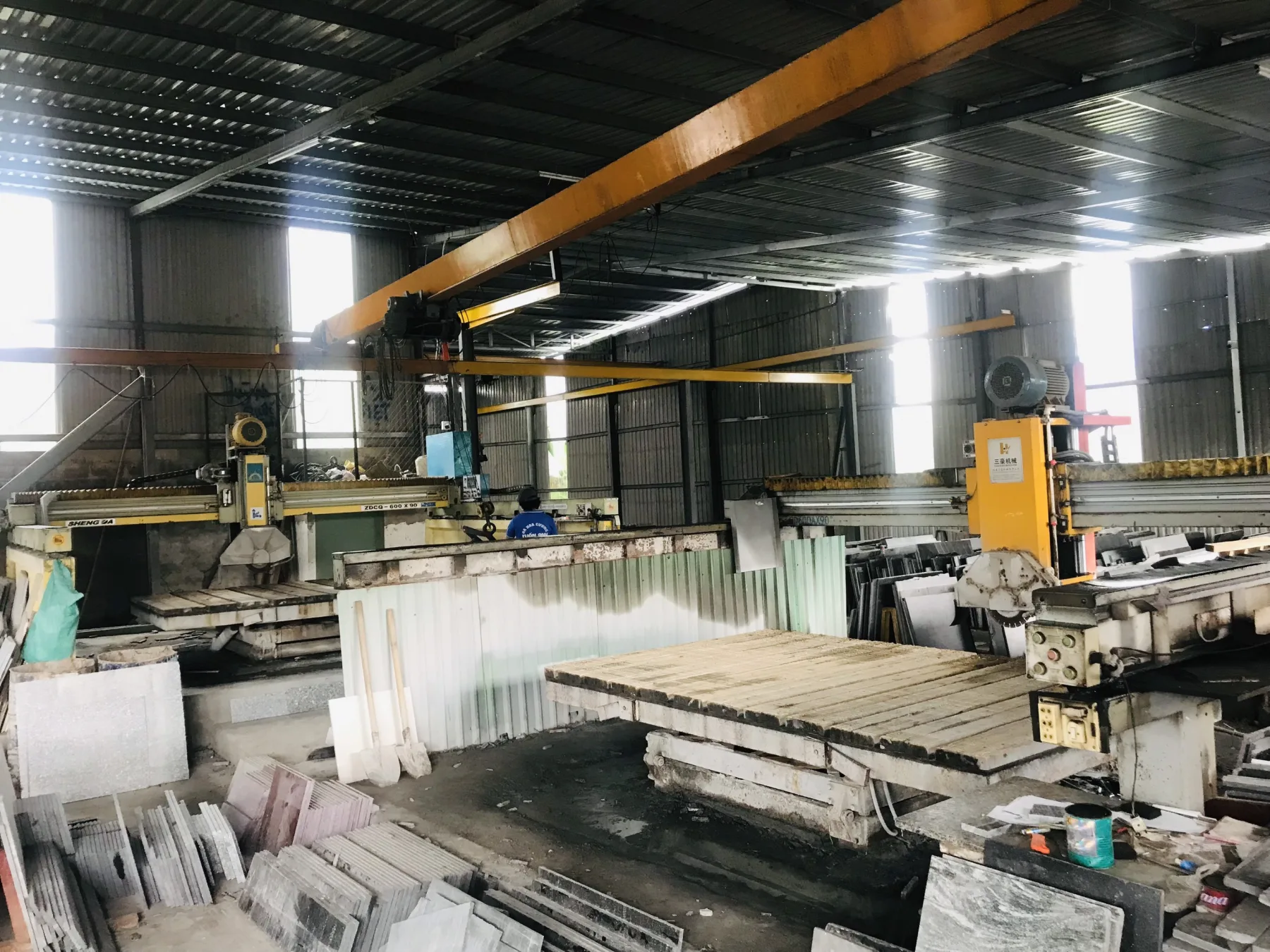 Xưởng gia công đá Bymehome tại Long An