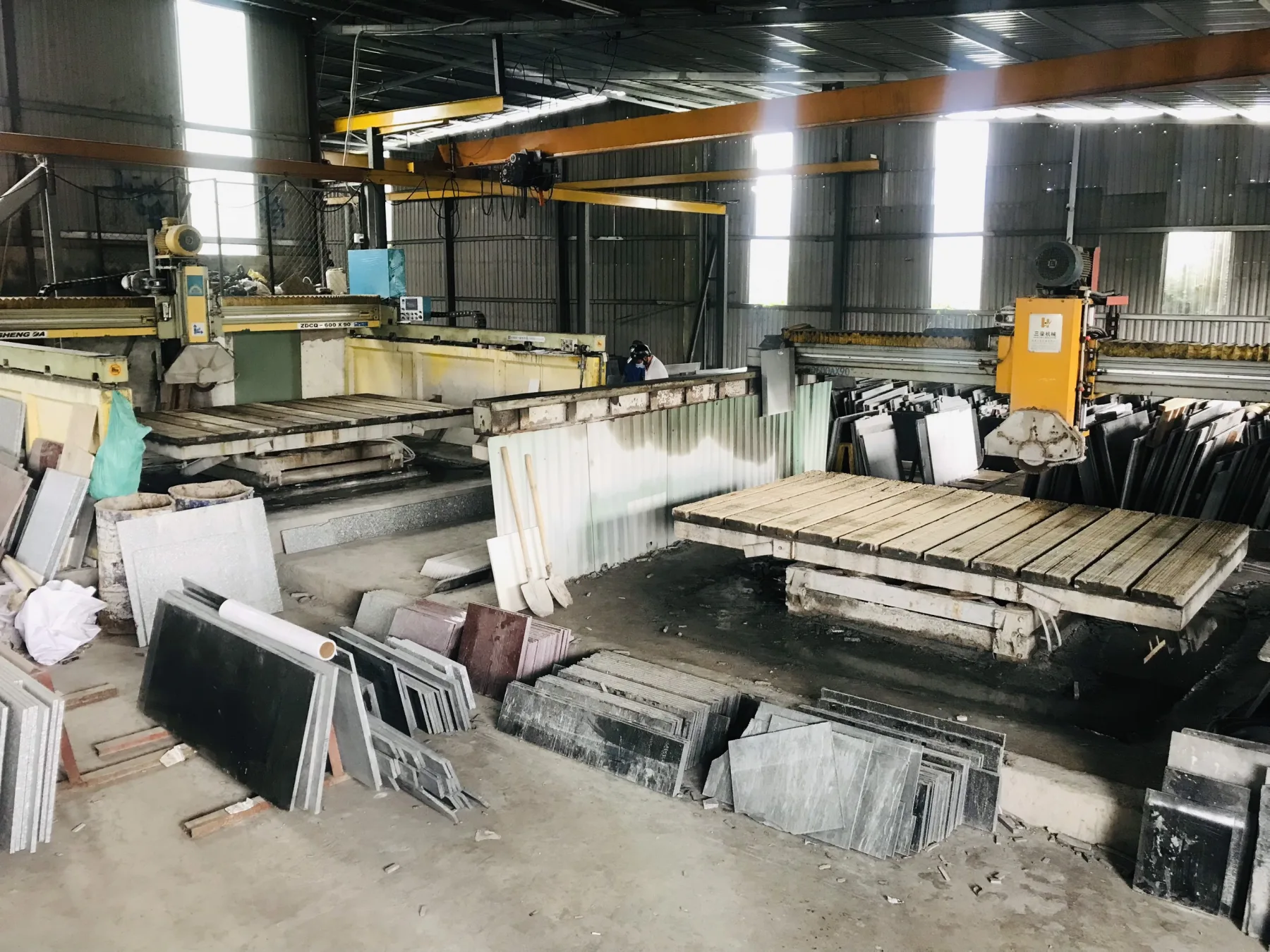 Xưởng gia công đá Bymehome tại Long An